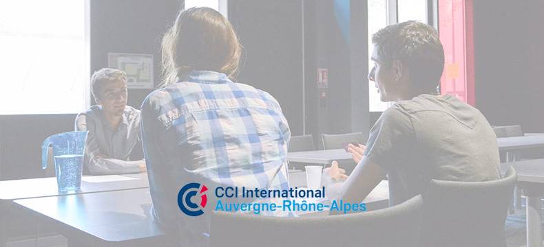 Face &agrave; l'expert